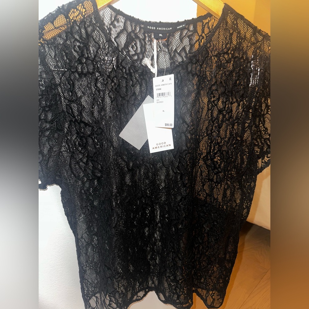 GOOD AMERICAN - LACE BABY TEE | BLACK XL